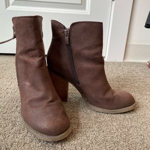 Sbicca Brown Booties